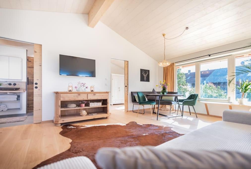 Exklusives Design-Apartment & Sauna Warngau Екстериор снимка